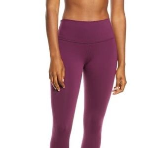 ALO YOGA High-Waist Legging | Size: XS
